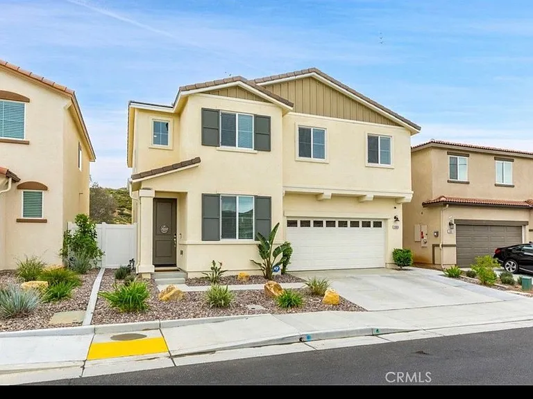 31859 Woodbank Way — Photo 1