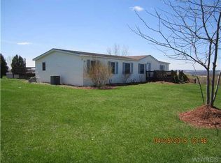 7268 Boyd Rd, Pavilion, NY 14525