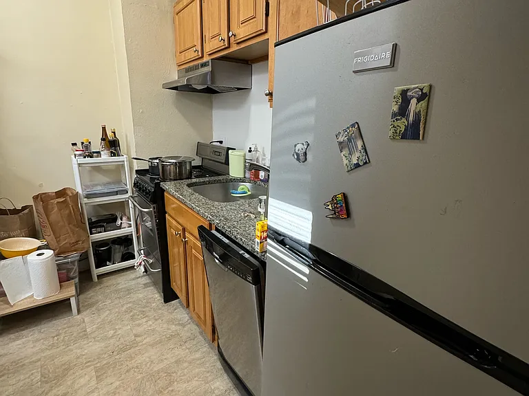 585 Beacon St #6 — Photo 3