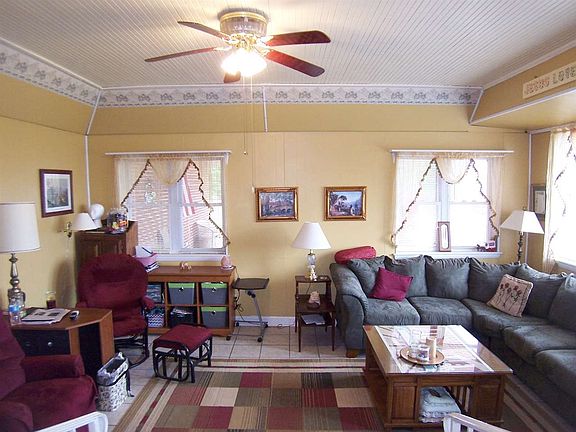 4th image of 107 Destiny Ln