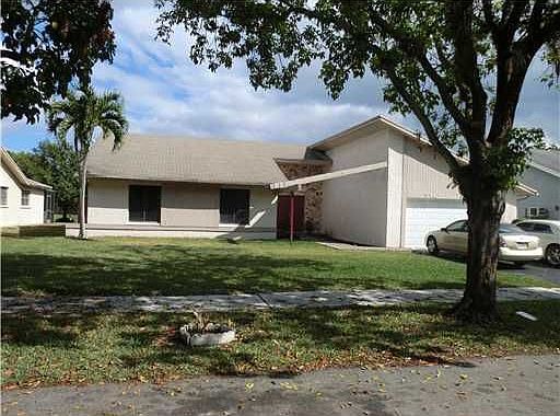 1st image of 5340 NW 85th Ave