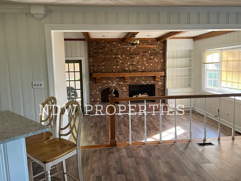 11365 E State Highway 97 — Photo 10