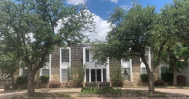 1st image of 326-1A W Concho Ave