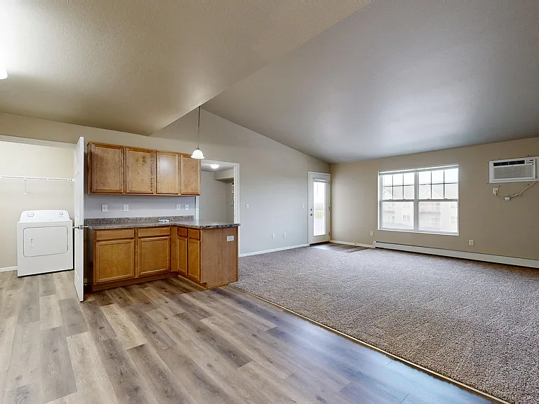 Timber Cove Apartments — Photo 13