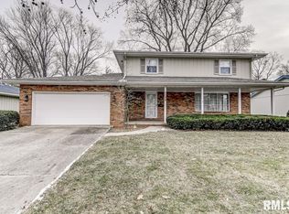 1124 Interlacken Rd, Springfield, IL 62704