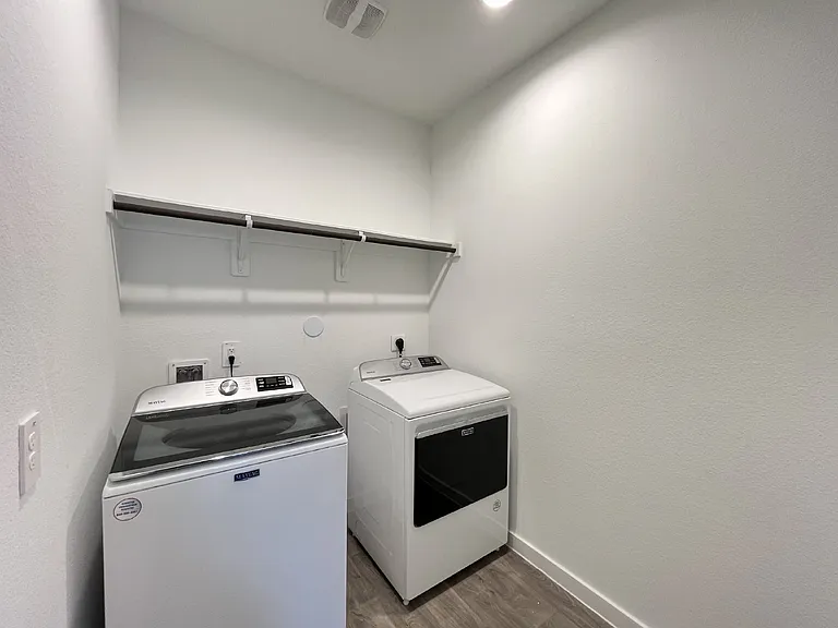 14206 Black Canyon Ln — Photo 11