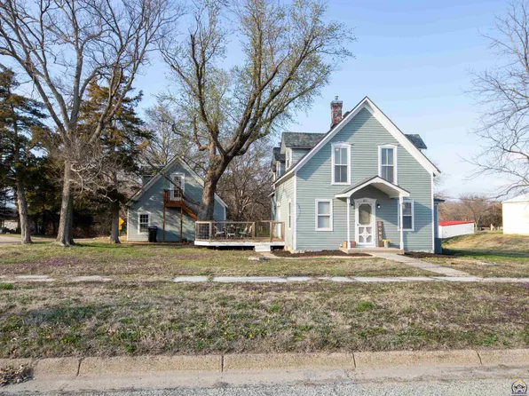 615 Main St, Cottonwood Falls, KS 66845