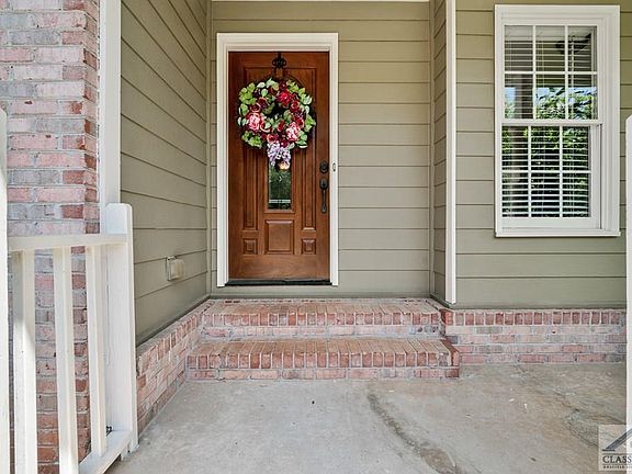 3rd image of 107 Belmont Park Dr