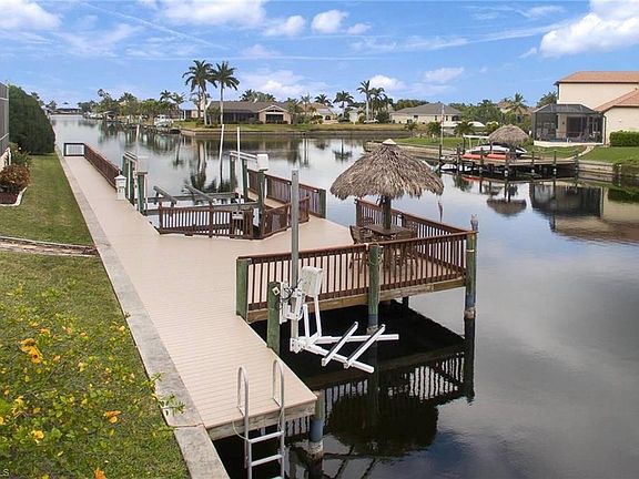 5th image of 3900 SW 27th Ct