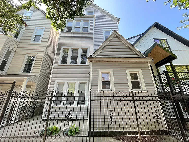 2541 W Cortland St #3 — Photo 18