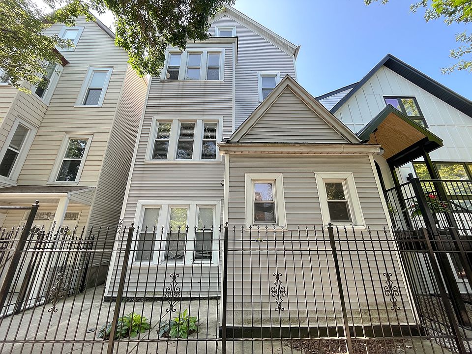 1st image of 2541 W Cortland St #2