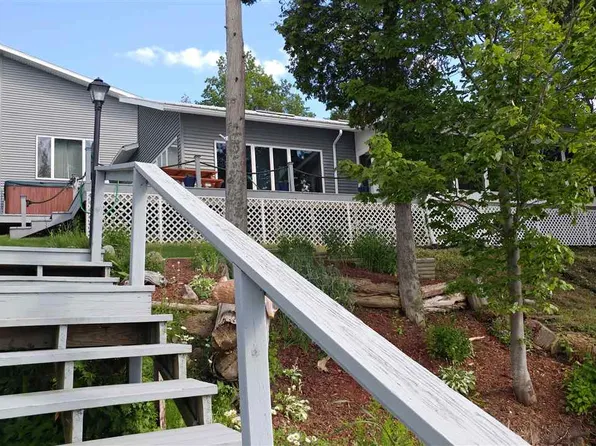 473 River Rd E, Ogdensburg, NY 13669