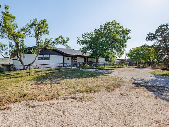 3rd image of 120 County Road 321