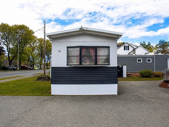 2nd image of 1760 Westover Rd #1