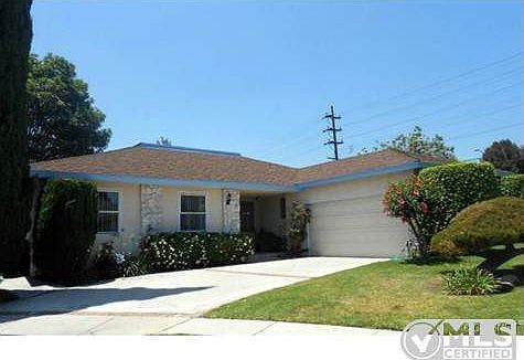 1st image of 9055 Whitaker Ave