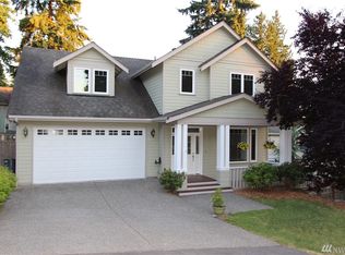 8215 NE 185th St, Kenmore, WA 98028