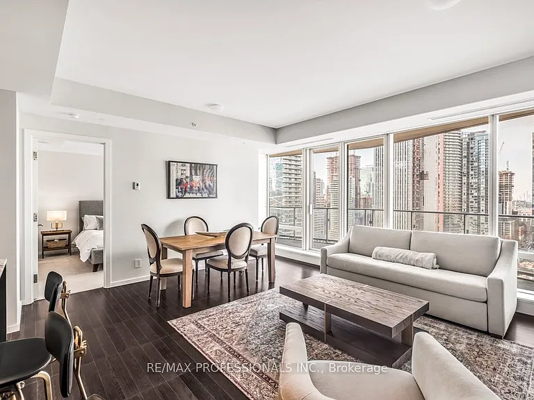 180 University Ave #2403 — Photo 14