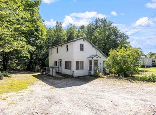 71 Varney Rd, Wolfeboro, NH 03894