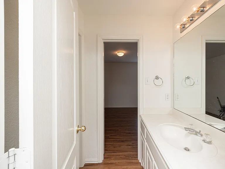 3103 Kingsbury Dr — Photo 26