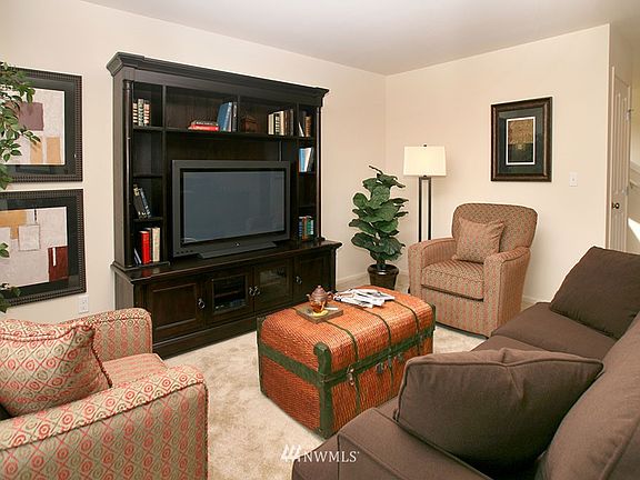 4th image of 18822 115TH Avenue Ct E #68