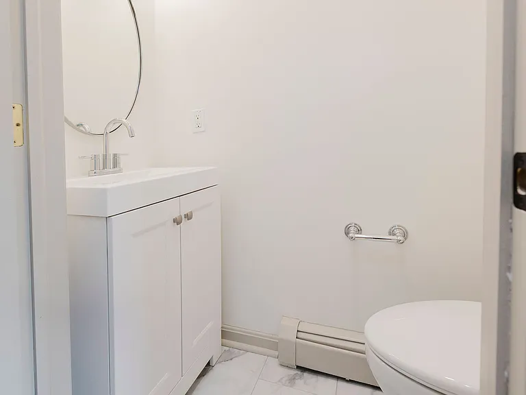 2591 Washington St #1 — Photo 17