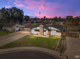 2121 Jason St, Bakersfield, CA 93312