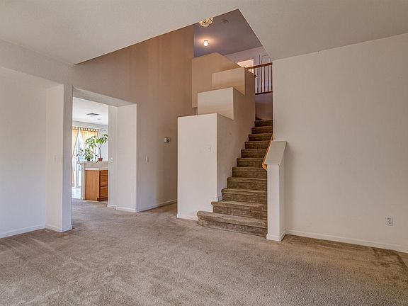 5th image of 1453 Vine Hill Ct