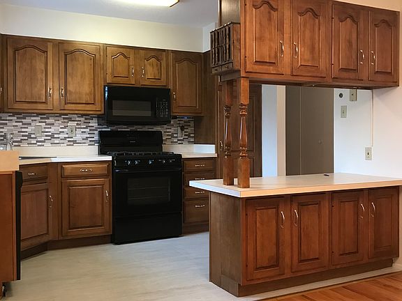 2nd image of 11935 Holly Brook Dr