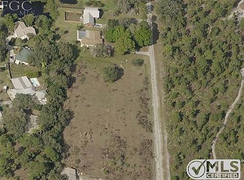 2nd image of 2355 Lazy River Ln
