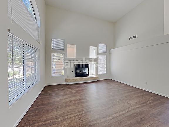 3rd image of 557 E Mayfield Dr