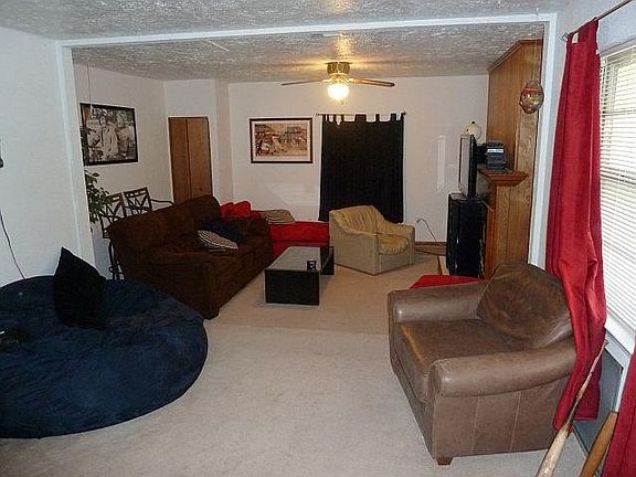 2nd image of 2403 Lagoon Dr