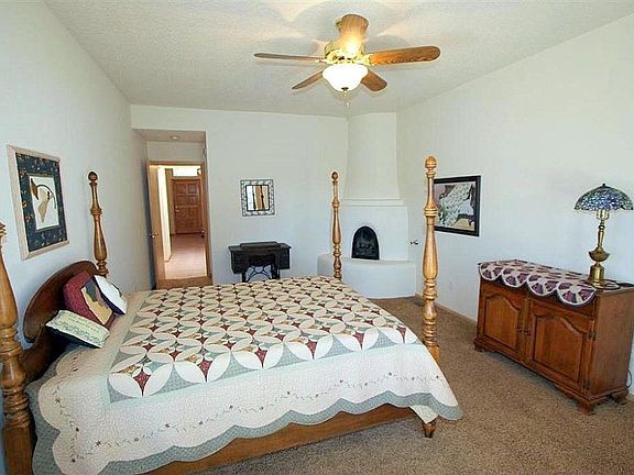 5th image of 12629 Carmel Ct NE
