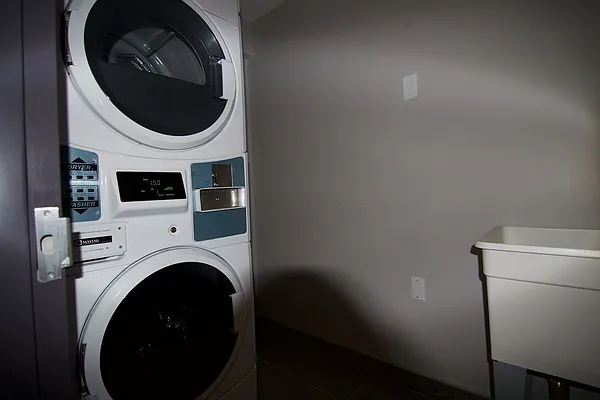 Rented by Space Link Realty | media 8