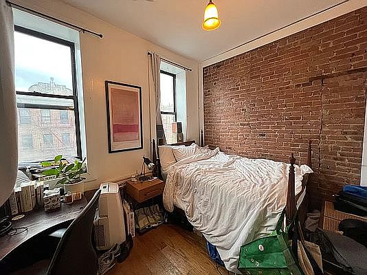 1st image of 640 Willoughby Ave #6