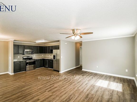 4th image of 1707 Forbes St
