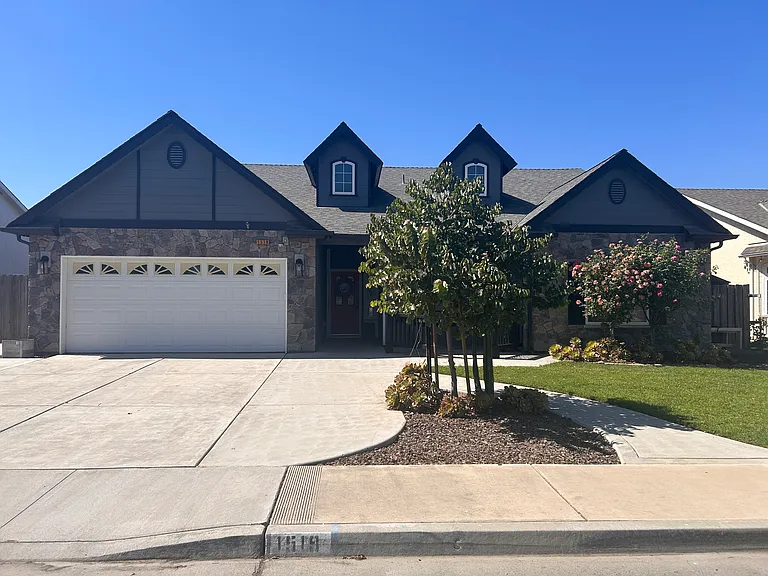1519 W Castoro Way — Photo 1