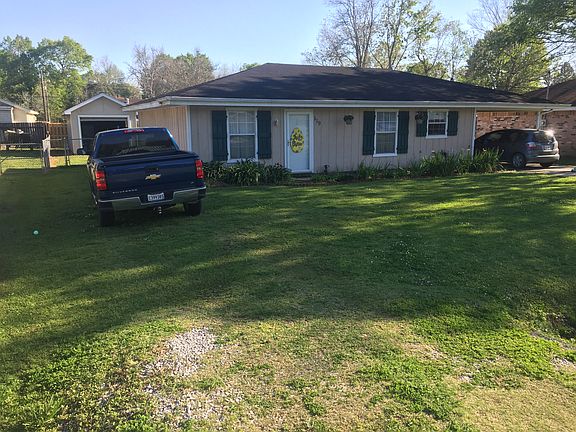 3rd image of 119 Merian St
