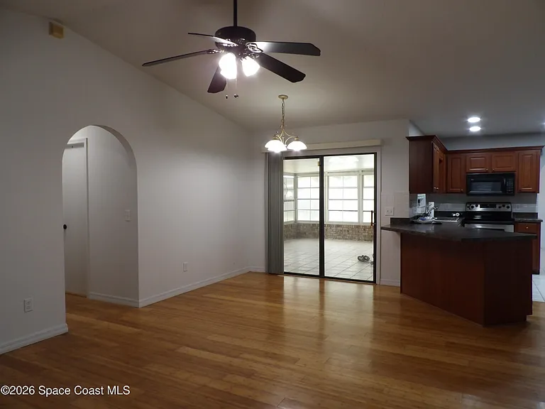 1291 Ein Ct NW — Photo 13