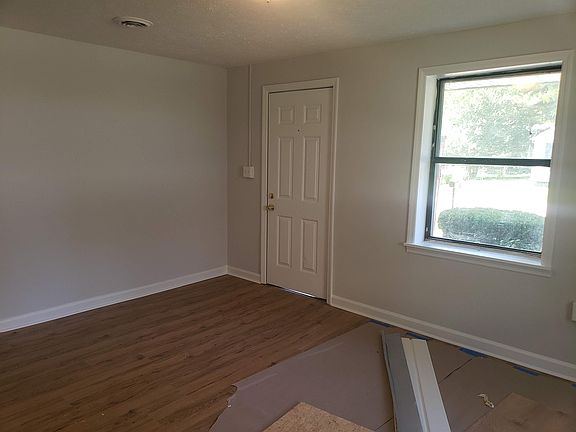 2nd image of 613 Carver Ave #1