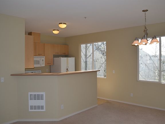 5th image of 710 240th Way SE Unit F204