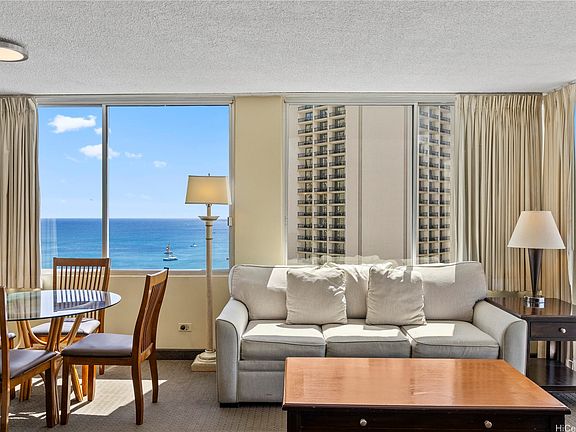 3rd image of 2427 Kuhio Ave #2503