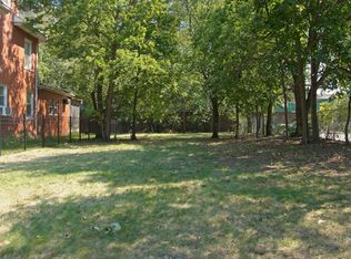 7033 S Euclid Ave, Chicago, IL 60649