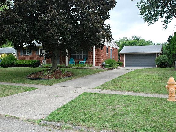 2nd image of 5786 Sutherland Dr