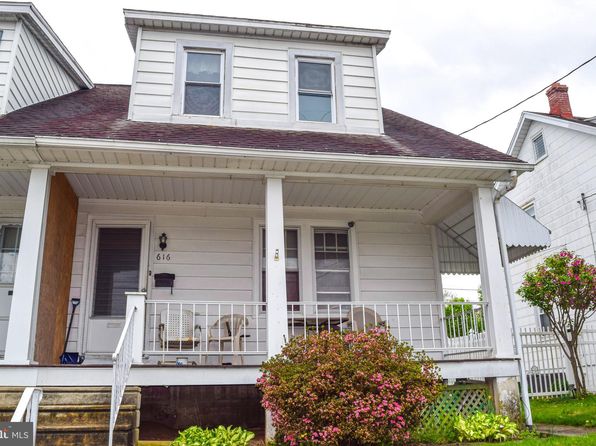 616 W 2nd St, Birdsboro, PA 19508