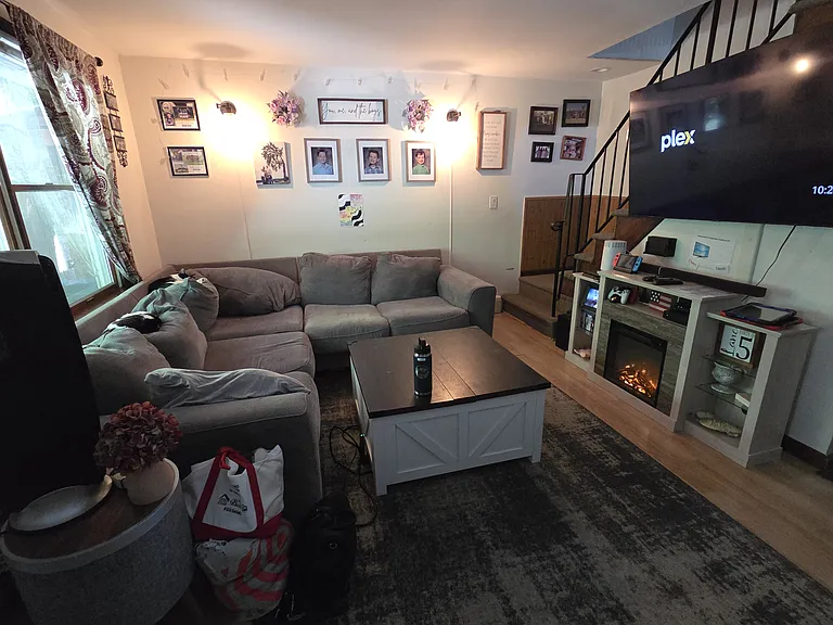 Lake Ave — Photo 2