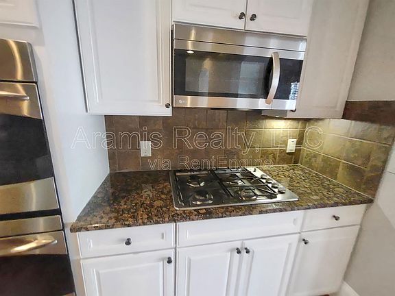 4th image of 2772 Durham Dr NE