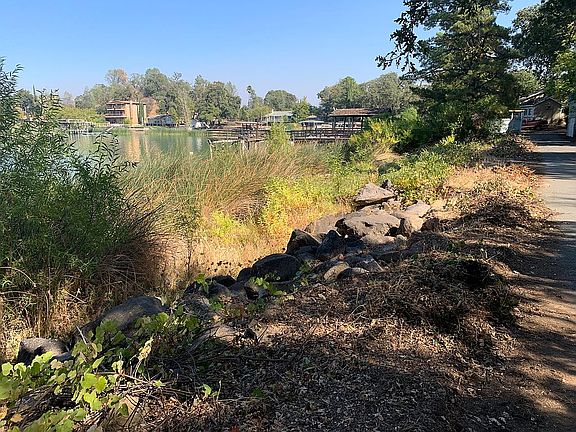 4th image of 11773 Konocti Vista Dr