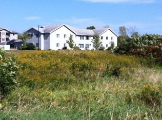 112 Poplar Ridge Dr APT 104, Norwood Young America, MN 55397