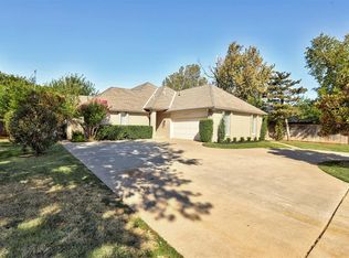 12319 Maple Ridge Rd, Oklahoma City, OK 73120
