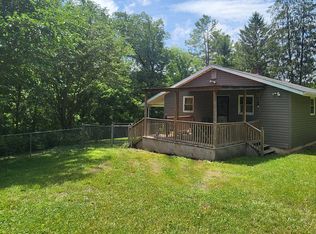 93 Brooks Mountain Rd, Hinton, WV 25951